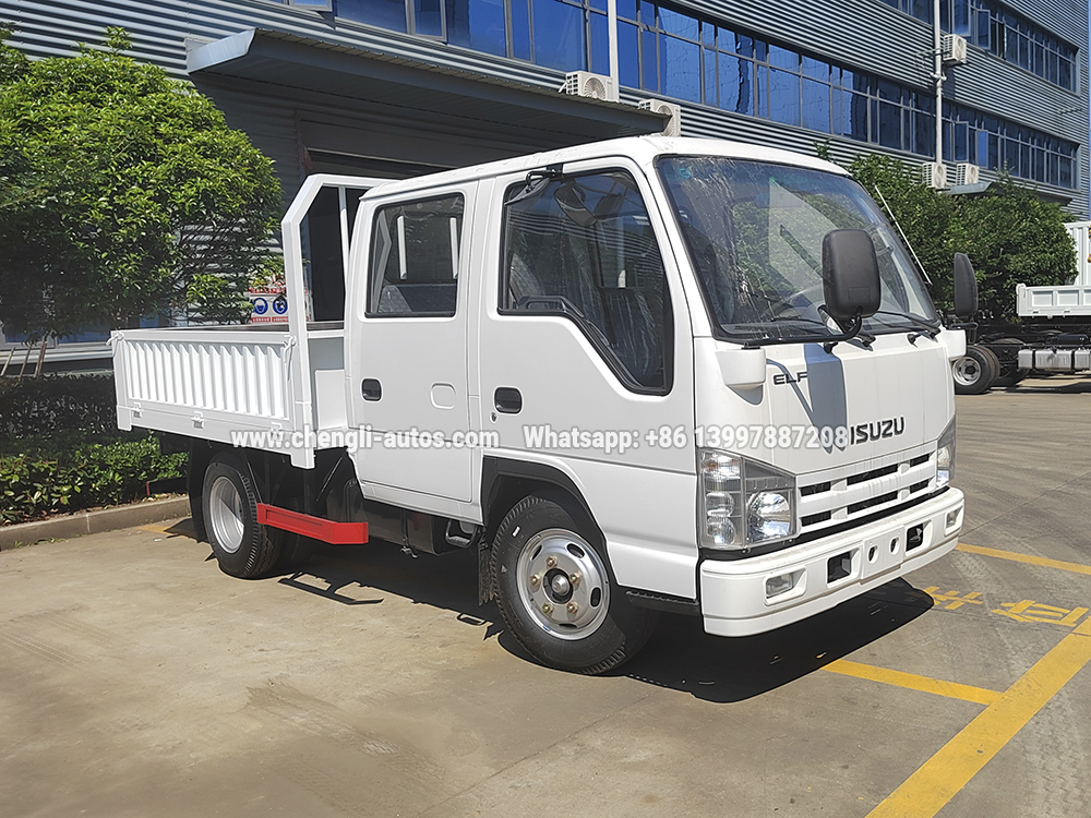 Isuzu 100P double cabin 4KH1 cargo truck  (3~4 tons）